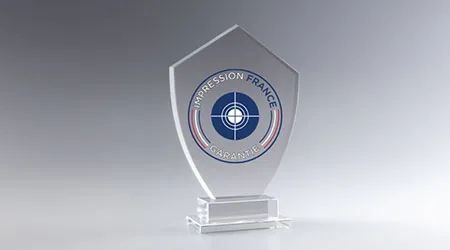 Trophée en verre symbolisant la garantie d’impression française