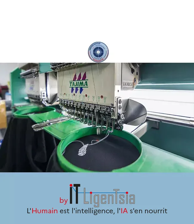 T-shirt en cours de personnalisation dans un atelier de marquage textile, avec le logo "Impression France Garantie" mis en avant.